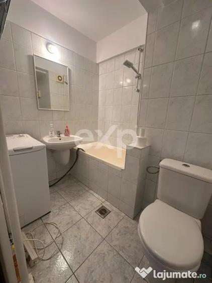 Apartament cu 3 camere semidecomandat în Kogălniceanu