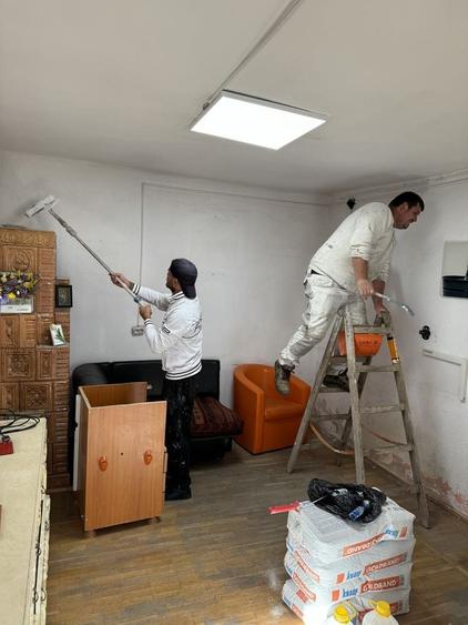 Casă cu 4 camere cu Teren 200 Mp în Central