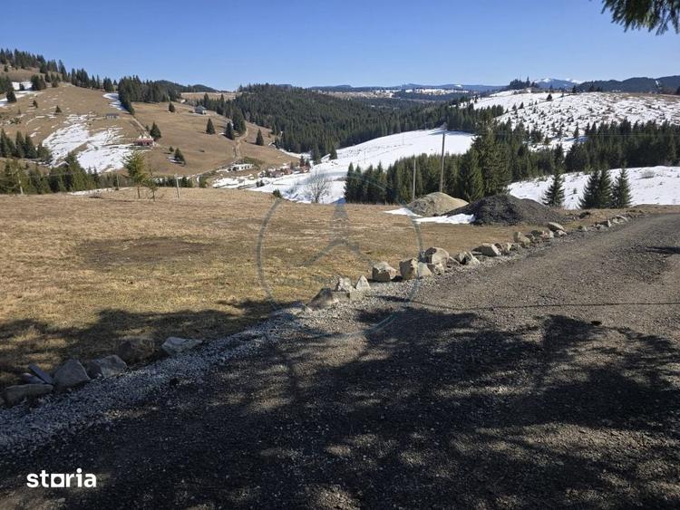 Teren de 1500 mp, în Tiha Bârgăului