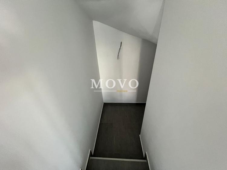 Duplex cu 5 camere cu Garaj în Chișoda