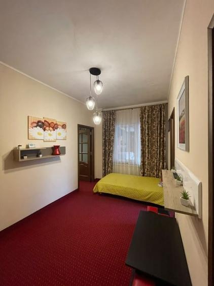 Apartament cu 2 camere semidecomandat, mobilat în Siloz