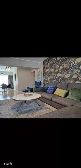 Apartament cu 3 camere semidecomandat în Victoriei