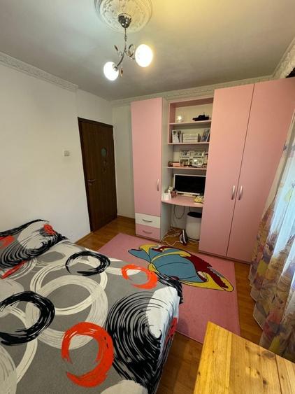 Apartament cu 2 camere decomandat în Exterior Vest