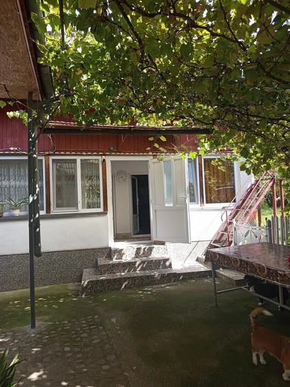 Casă cu 3 camere cu Teren 1500 Mp în Glod