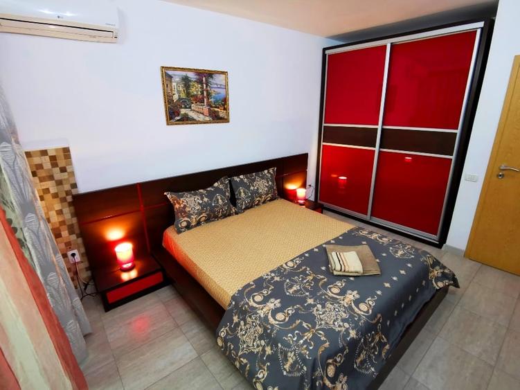 Apartament cu 3 camere decomandat, mobilat în Central