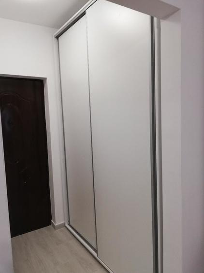 Garsonieră semidecomandată în Titan