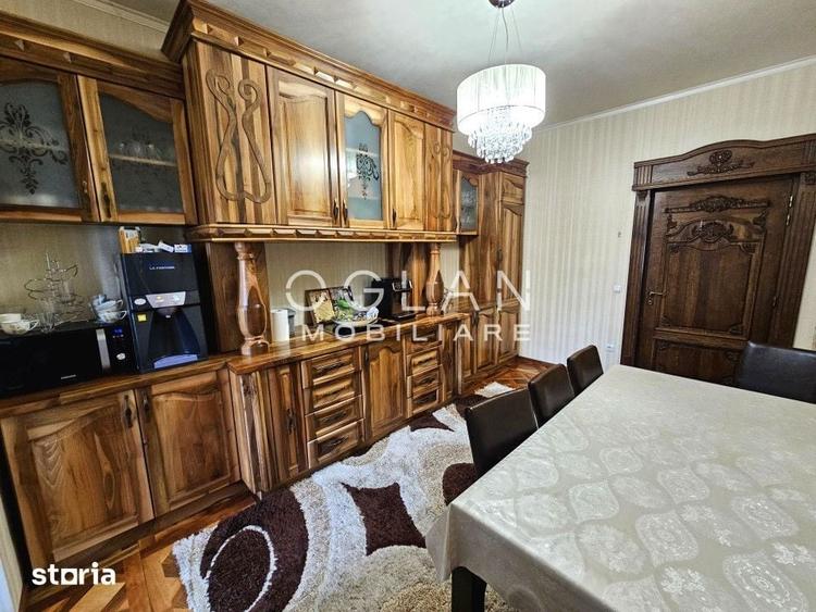 Casă cu 5 camere cu Teren 220 Mp în Valea Aurie