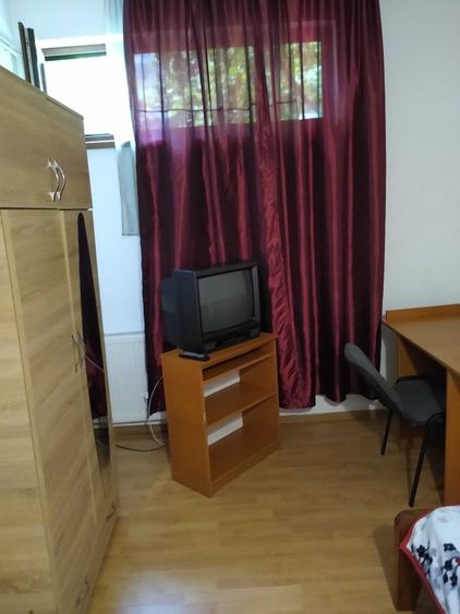 Garsonieră decomandată în Bucium