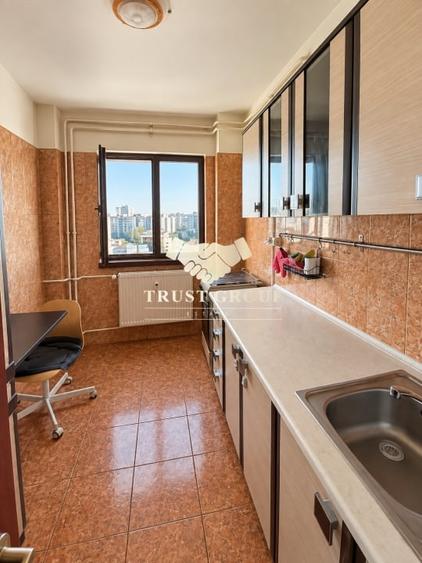 Apartament cu 2 camere decomandat, mobilat în Victoriei