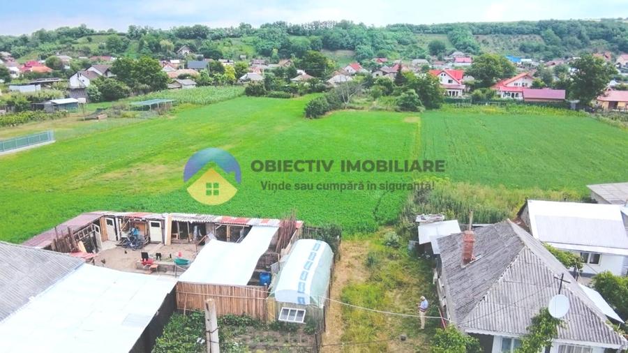 Teren intravilan de 1833 mp, în Podoleni