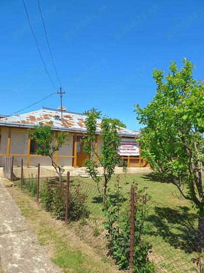 Casă cu 4 camere cu Teren 2500 Mp în Schit-Orășeni