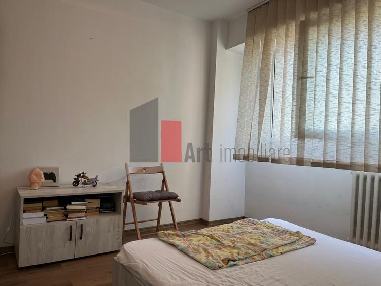 Apartament cu 2 camere semidecomandat în Drumul Taberei