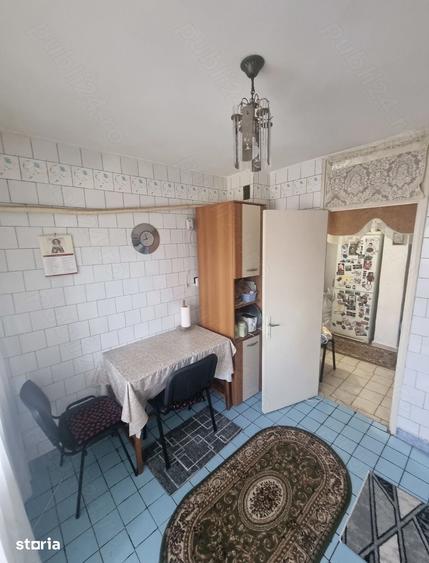 Apartament 2 decomandate Brazda Consul Pedagogic 2/4 54 mp 1983 - 1