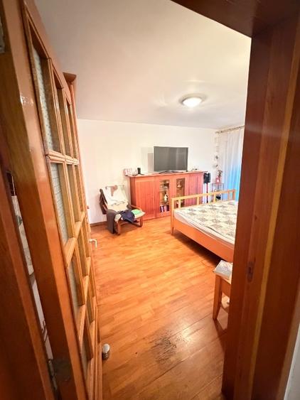 Apartament cu 3 camere decomandat, mobilat în Calea Călărașilor