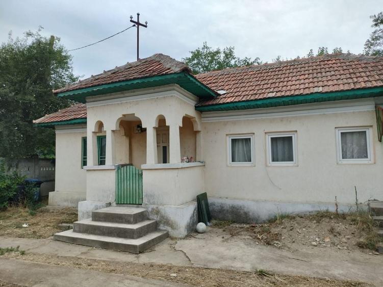 Casă cu 3 camere în Exterior Vest