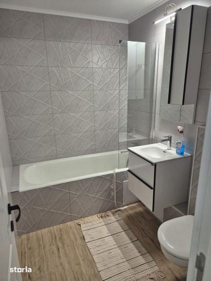 Apartament cu 3 camere în Progresul