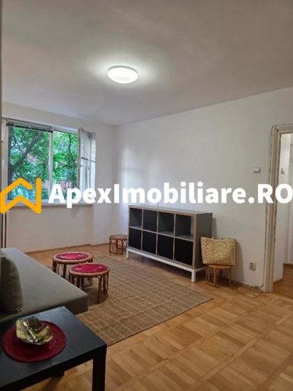 Apartament cu 2 camere semidecomandat în Vatra Luminoasă