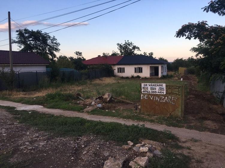 Casă cu 4 camere în Tătarca