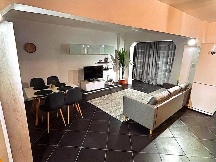 Apartament cu 3 camere decomandat în Găvana