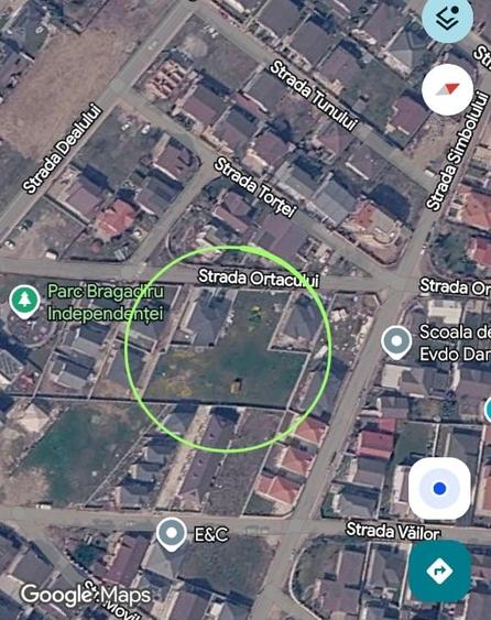 Teren Construcții intravilan de 2376 mp, în Central