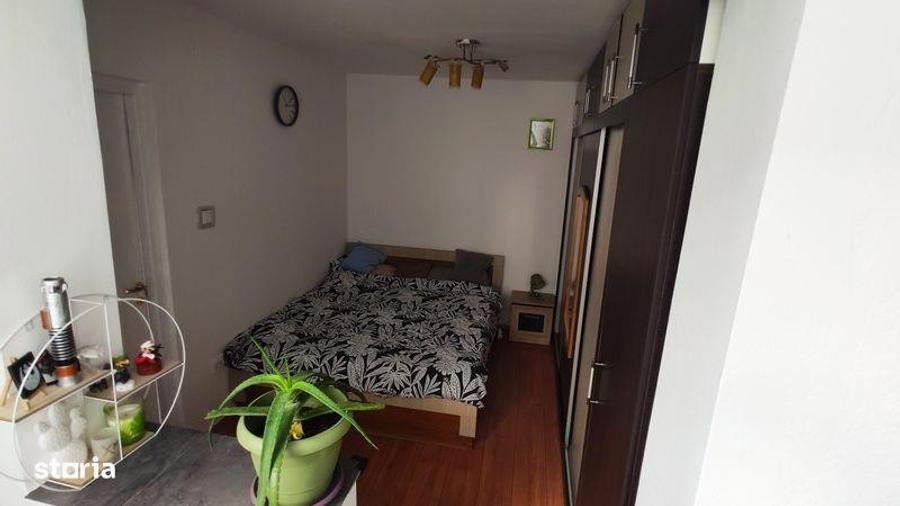 Apartament cu 3 camere semidecomandat în Iosefin