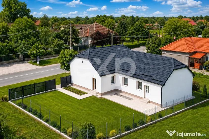 Casă cu 3 camere cu Teren 480 Mp în Utvin