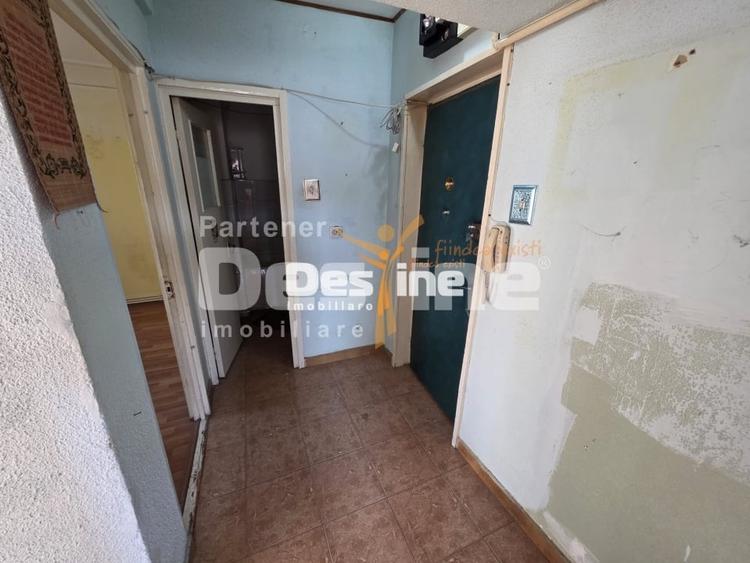 Apartament cu 2 camere decomandat în Mircea cel Bătrân