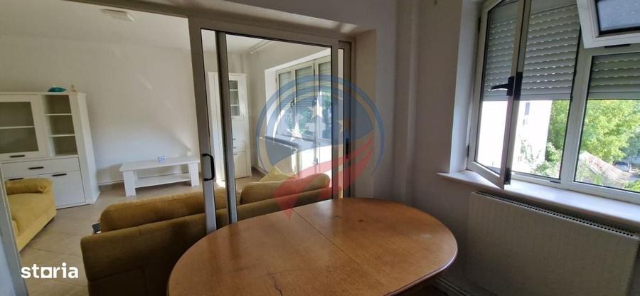 Apartament cu 2 camere decomandat în Central