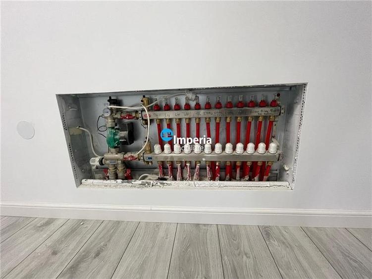 Casă individuală cu 6 camere cu Teren 450 Mp în Valea Lupului