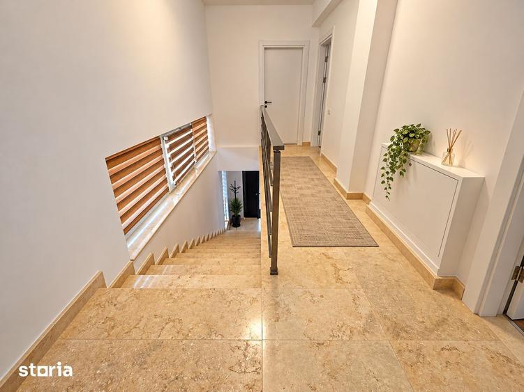 Casă cu 5 camere cu Canalizare în Tunari