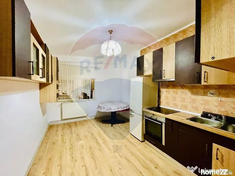Spațiu comercial, de 250 mp, în Vest