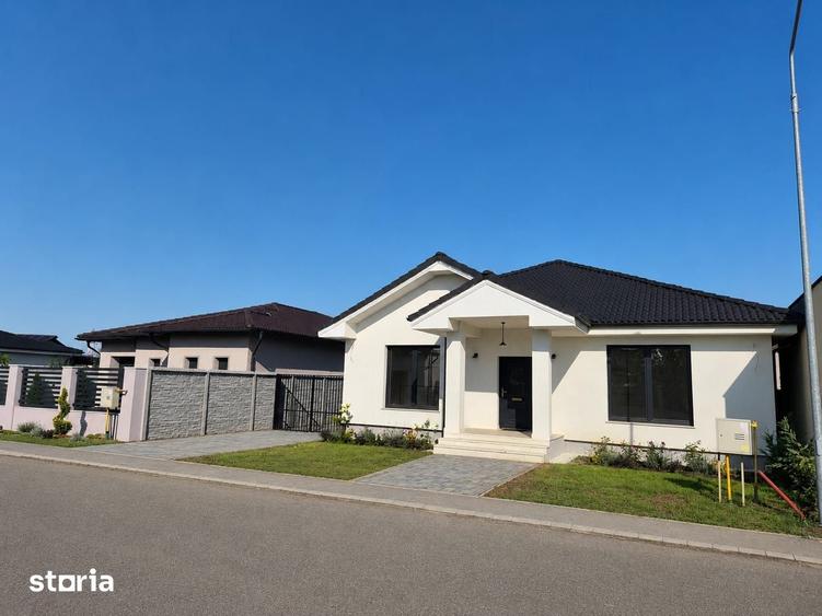 Casă cu 4 camere cu Teren 420 Mp în Central