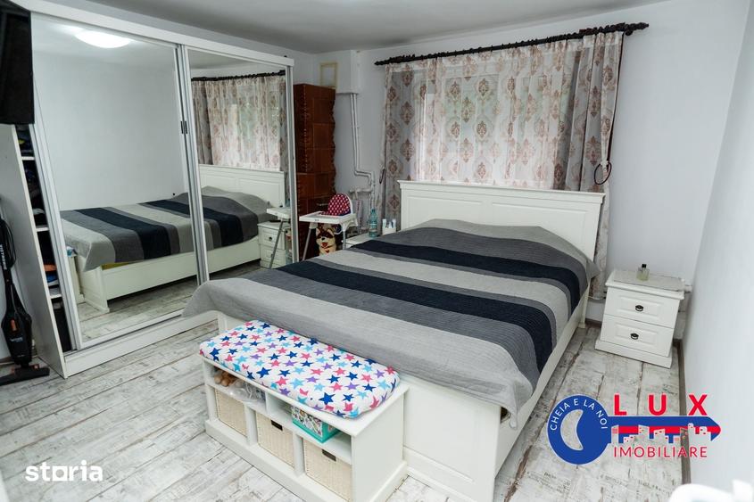 Casă cu 4 camere cu Teren 317 Mp în Piața Nouă