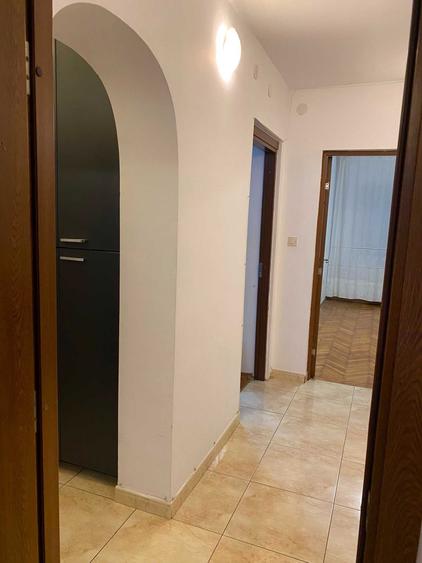 INCHIRIEZ, 3 cam, Decomandat, PODU ROS - 1