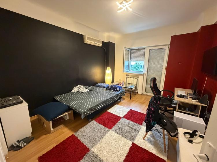 Apartament cu 3 camere circular în Gara de Nord