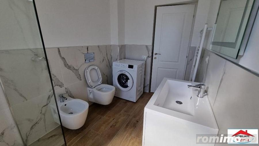 Apartament cu 3 camere în Micro 16