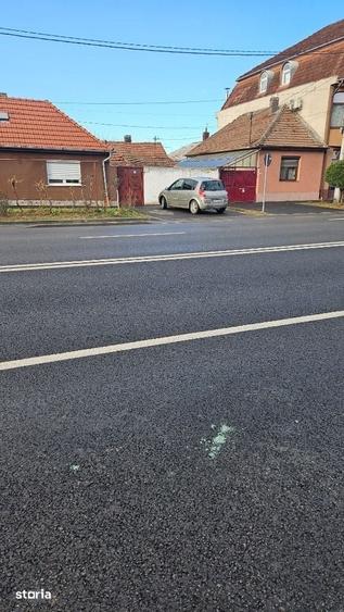 Casă cu 2 camere cu Teren 250 Mp în Iosia