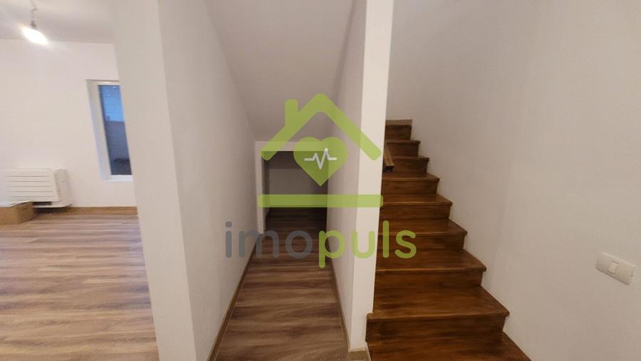 Duplex cu 4 camere cu Canalizare în Cerneteaz