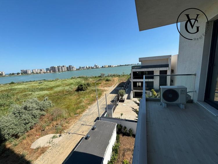 Apartament cu 3 camere semidecomandat în Mamaia-Sat