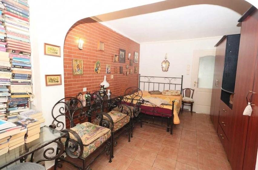 Apartament cu 3 camere decomandat în Titulescu