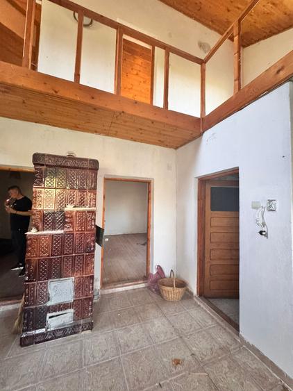 Casă individuală cu 5 camere cu Teren 3706 Mp în Butimanu