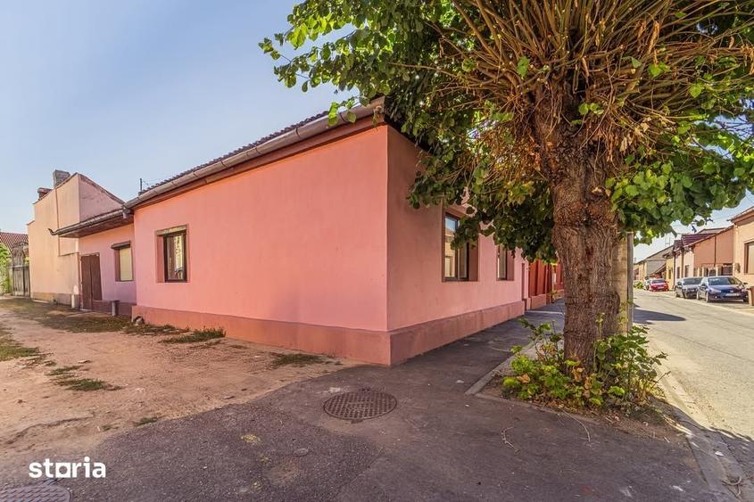 Casă cu 3 camere cu Teren 139 Mp în Central