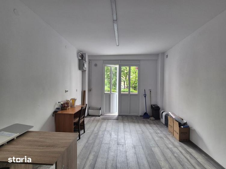 Spațiu comercial, de 20 mp, în Gemenii