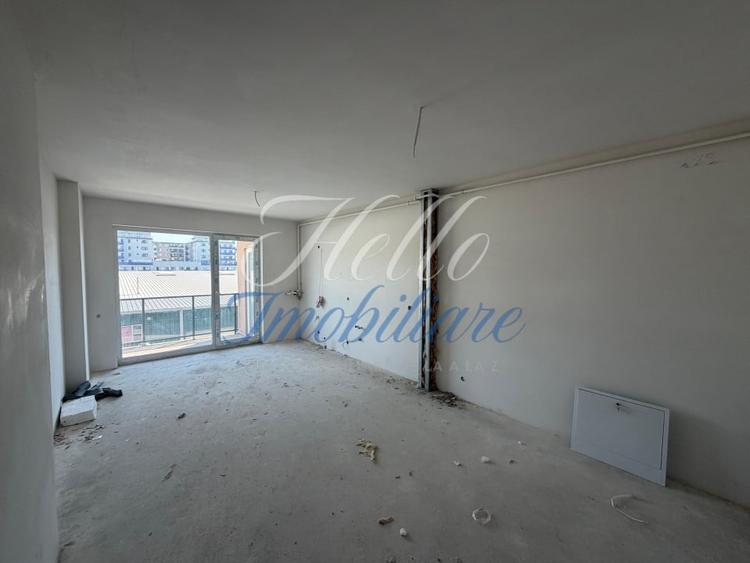 Apartament cu 2 camere semidecomandat în Florești