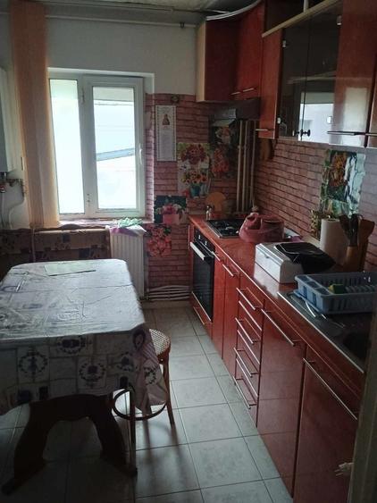 Apartament cu 2 camere semidecomandat în Exterior Vest