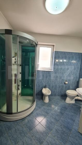Casă individuală cu 6 camere cu Canalizare în Andrei Mureșanu