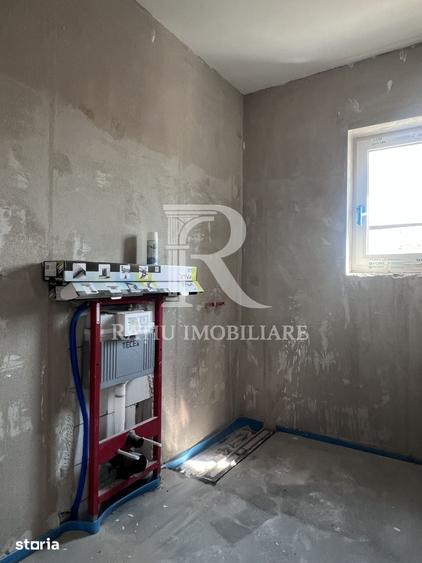 Casă cu 4 camere cu Teren 350 Mp în Iorga