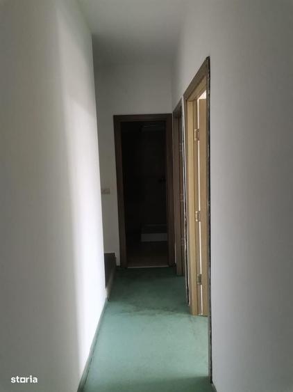 Casă cu 4 camere în Dudu