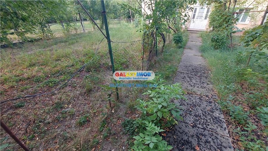 Casă cu Teren 1160 Mp în Central