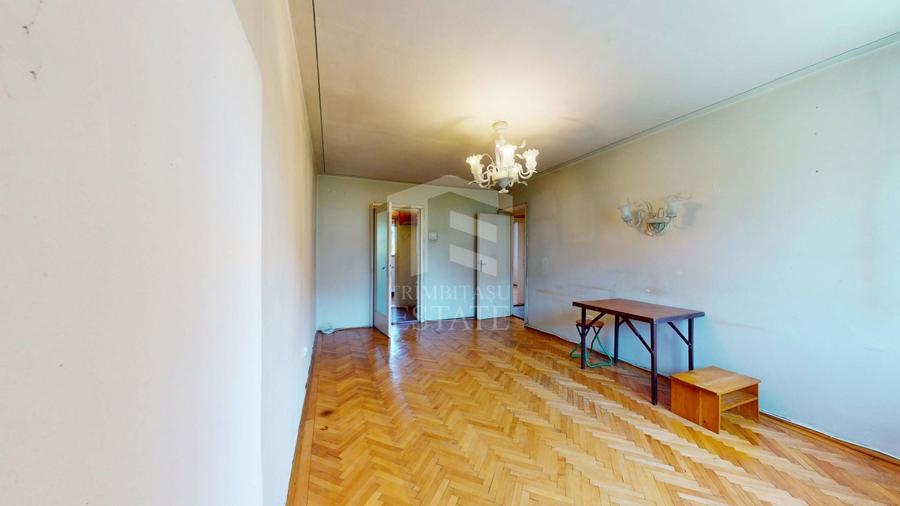 Apartament cu 3 camere semidecomandat în Parcul Circului